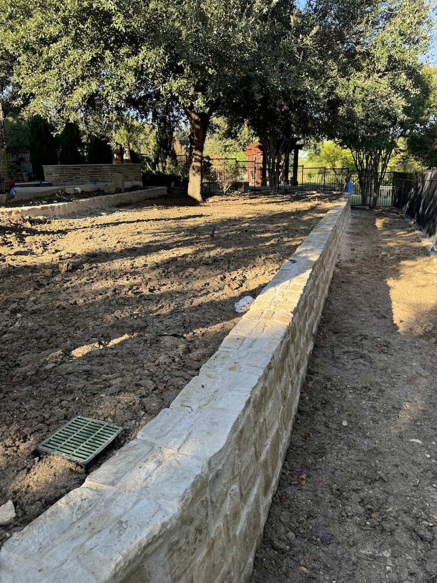 A Retaining Wall Helps Drainage and Reduces Erosion